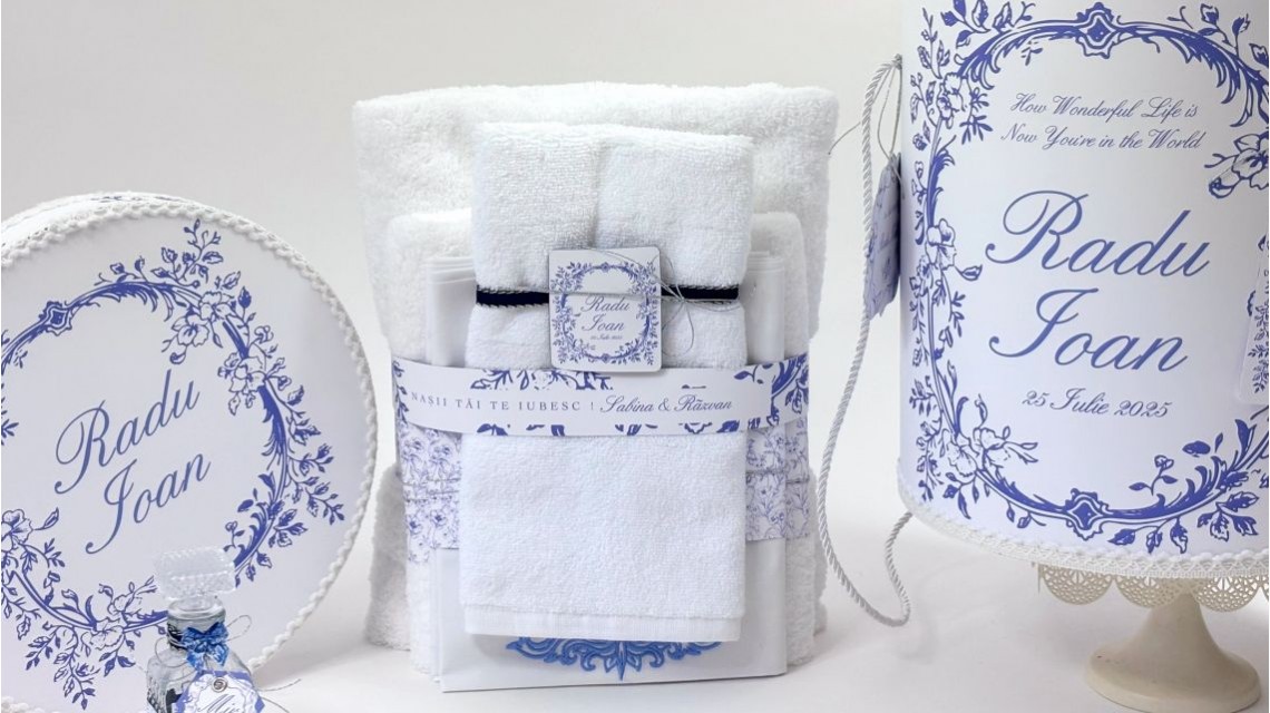 Trusou botez băiețel English Romantic Blue Personalizat cu broderie 17
